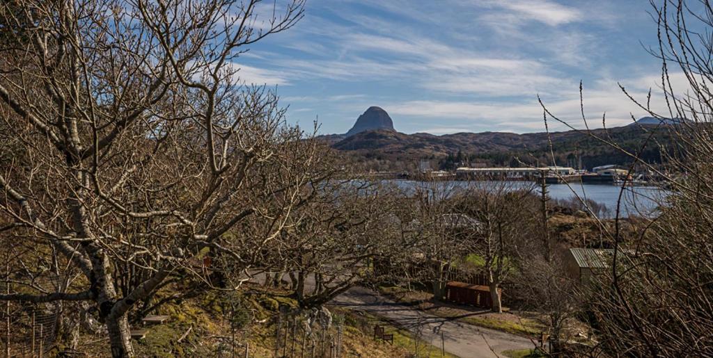 Suilven View Apartment Lochinver Exterior photo