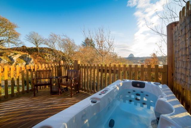 Suilven View Apartment Lochinver Exterior photo